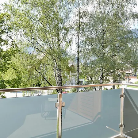 アパート Auszeit *